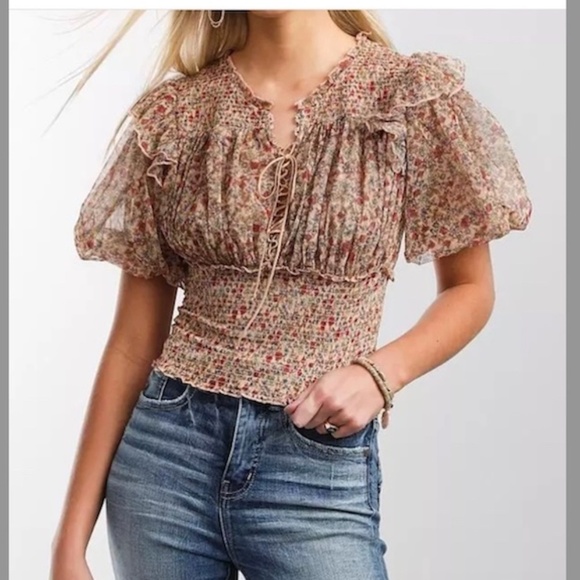 Free People Beatrice Lace Up Smocked Waist Floral Top Size Large - Picture 1 of 17